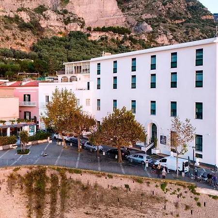 Panorama Palace