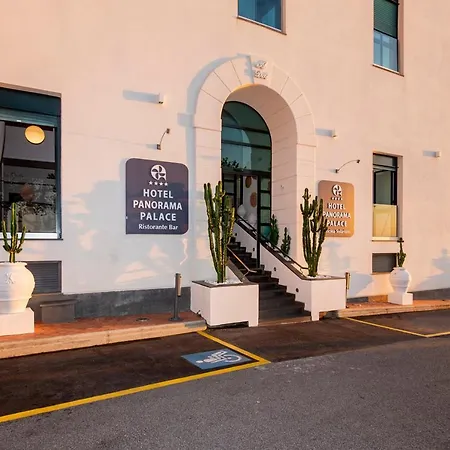 Panorama Palace מלון