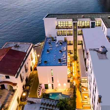 מלון Panorama Palace