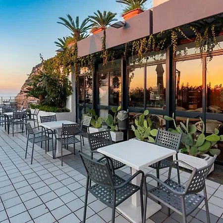 מלון Panorama Palace