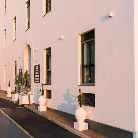 Panorama Palace מטה