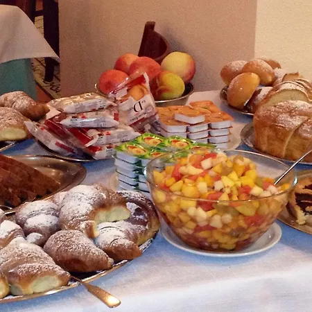 מלון Panorama Palace 4*