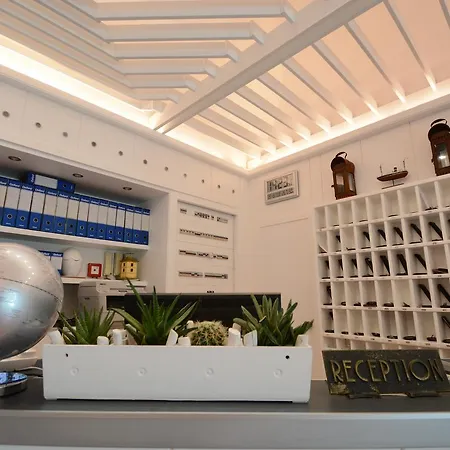 מלון Panorama Palace 4*