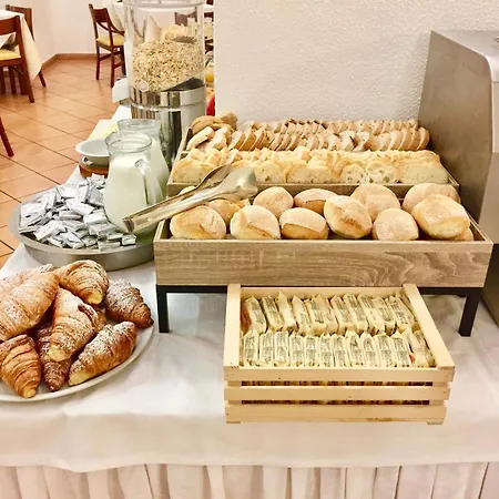 מלון Panorama Palace 4*