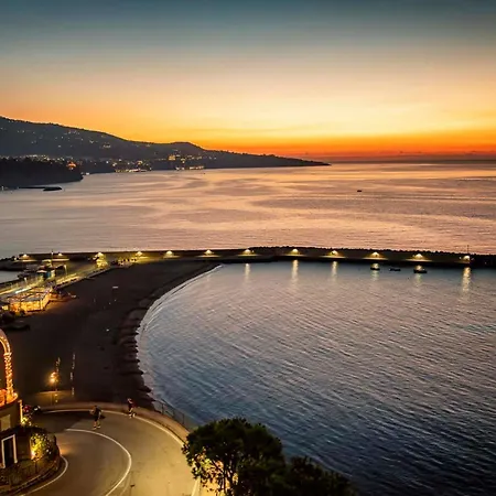 Ξενοδοχείο Panorama Palace 4*