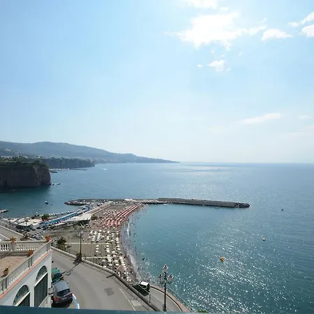 Panorama Palace Ξενοδοχείο Meta