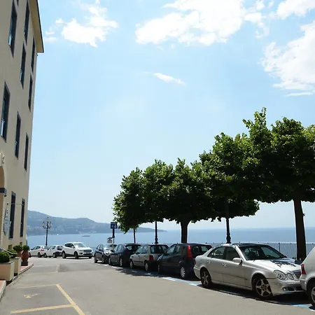 Panorama Palace Ξενοδοχείο 4*